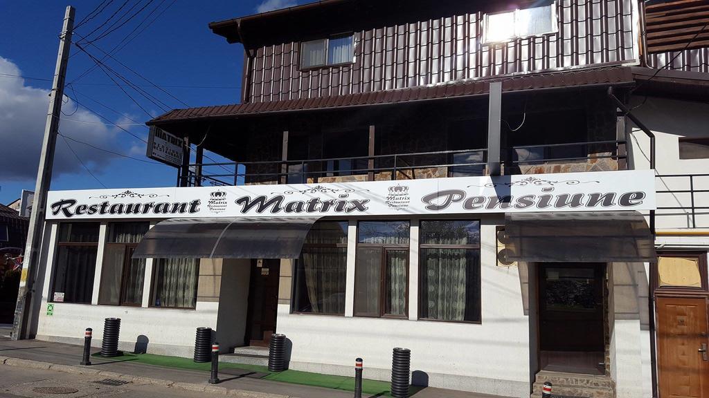 קורטאה דה ארגס Pensiune Matrix מראה חיצוני תמונה